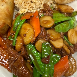 L - Beef with Snow Peas