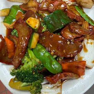L - Barbecued Pork with Vegetables