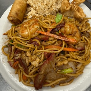 L - Soft Noodle (Lo Mein) Chef's Special